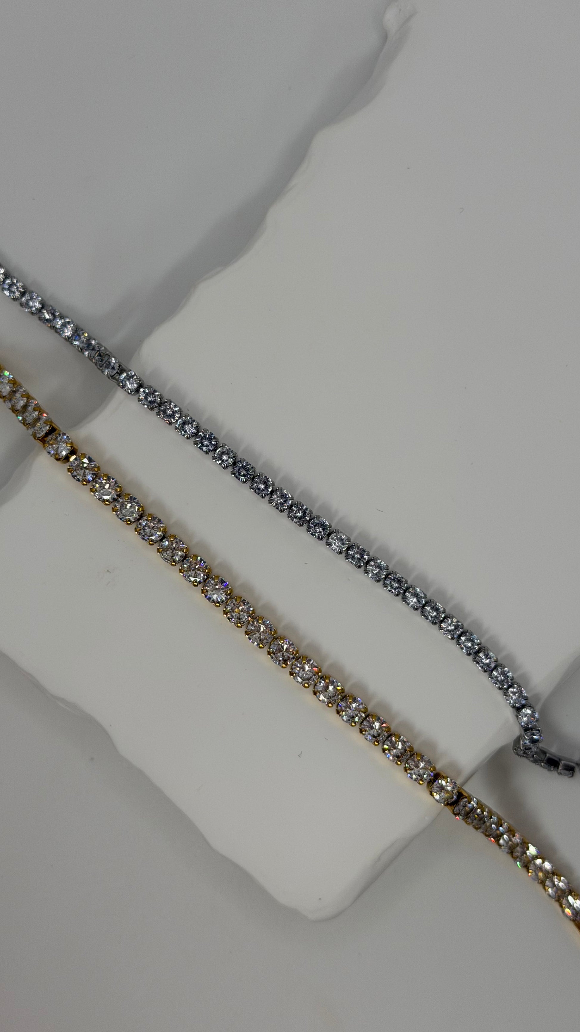 Deluxe Gold Tennis Bracelet