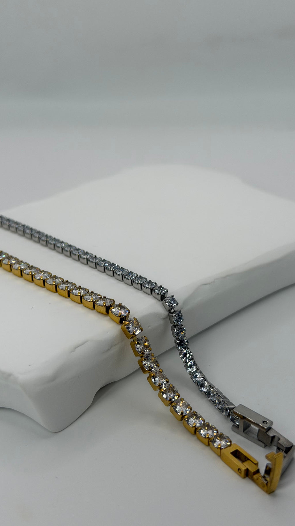 Deluxe Gold Tennis Bracelet