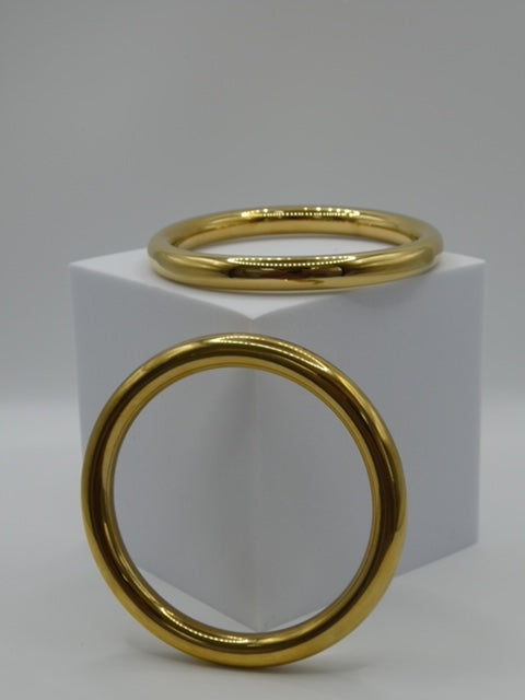 Plain Gold Bangle